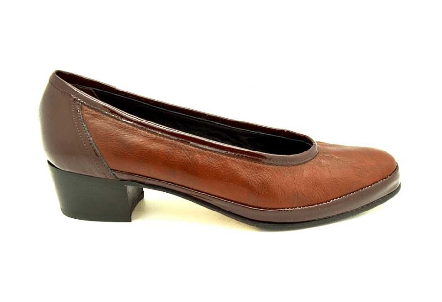 Women Amalfi by Rangoni | Early Narrow Fitting Shoe