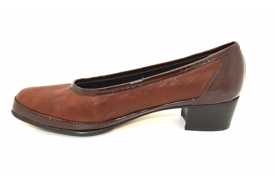 Women Amalfi by Rangoni | Early Narrow Fitting Shoe