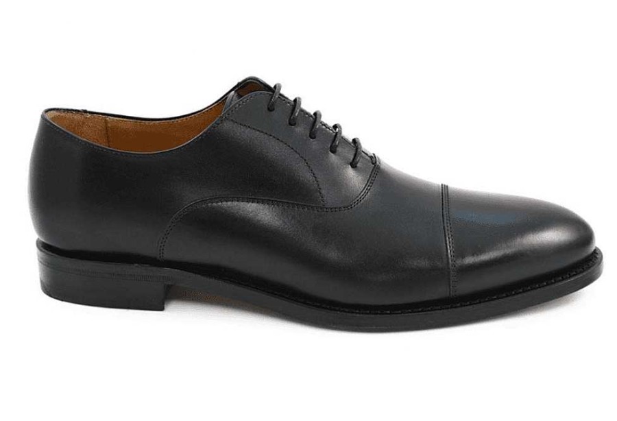 Men Berwick | Benedict Oxford