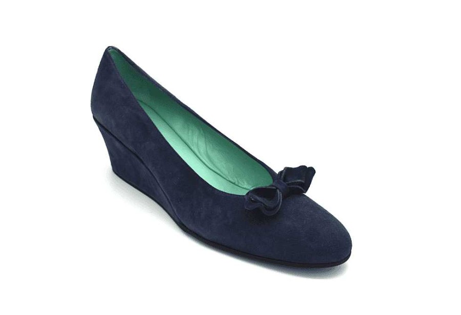 Women Amalfi by Rangoni | Dalila Bow Aa Narrow Fitting Court Shoe