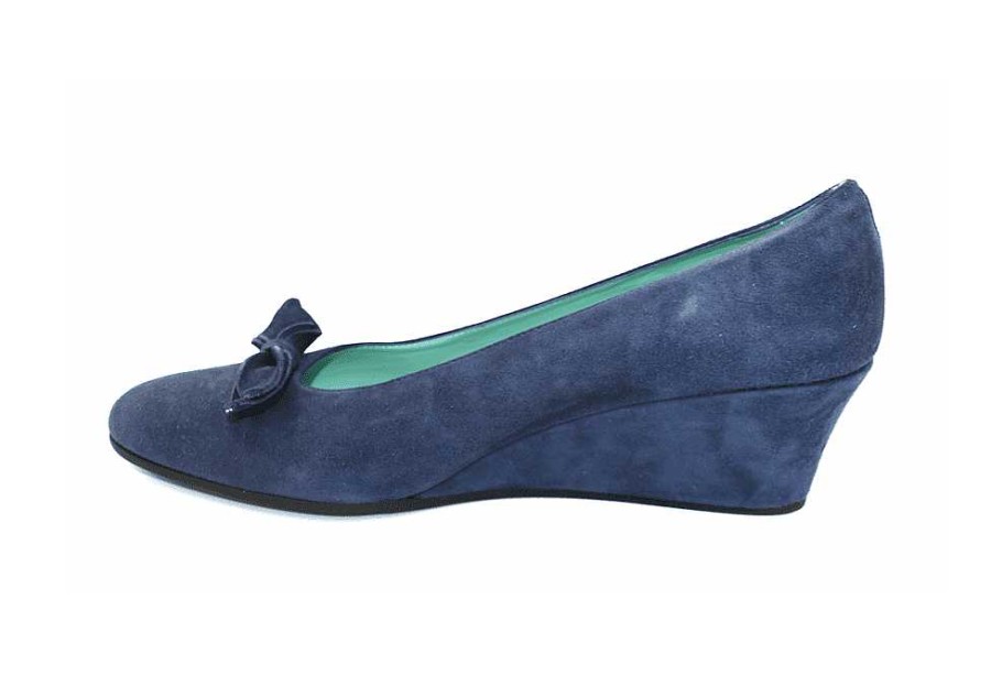 Women Amalfi by Rangoni | Dalila Bow Aa Narrow Fitting Court Shoe