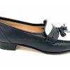 Women Amalfi by Rangoni | 117 E Narrow Fitting Shoe